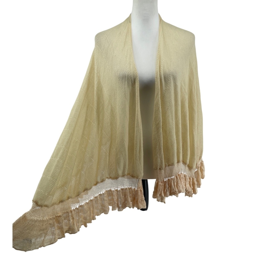 Knit Shawl Wrap Cream Peach Ruffle Trim Cottagecore Romantic Boho Victorian Fem‎